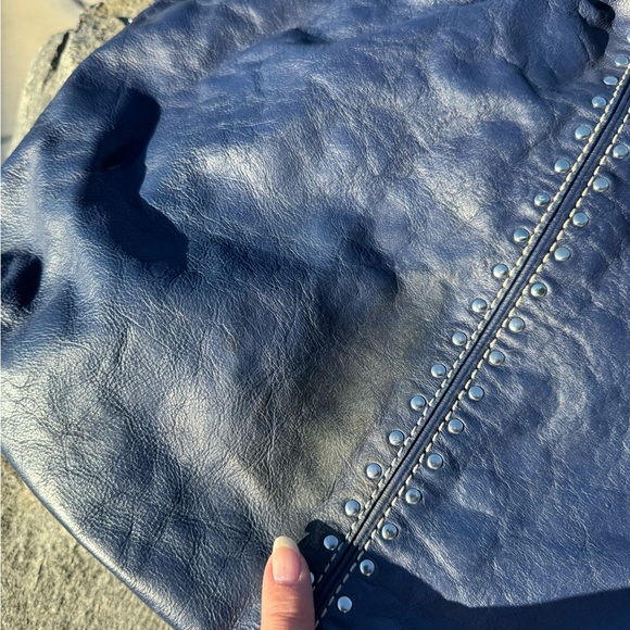 Michael Kors Navy Astor Purse - Picture 15 of 15